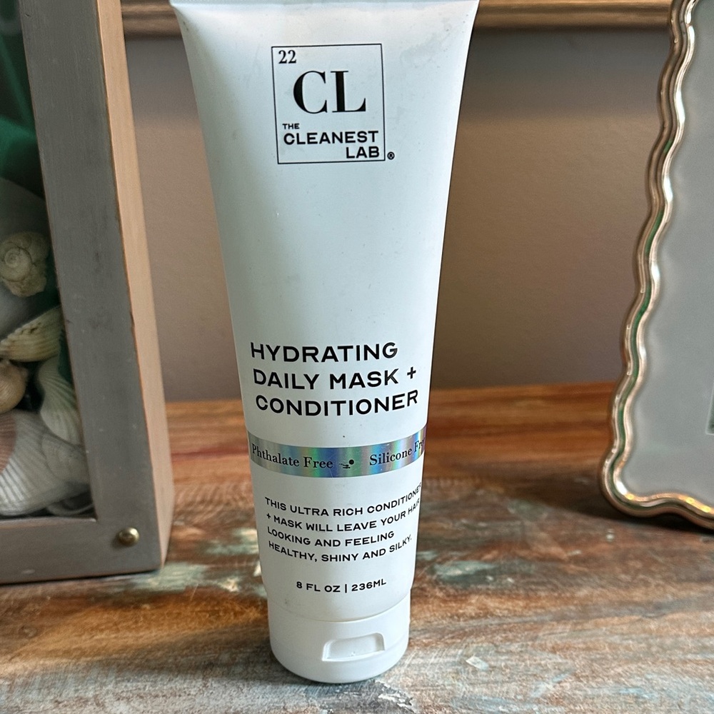 Hydrating Daily Mask + Conditioner - White